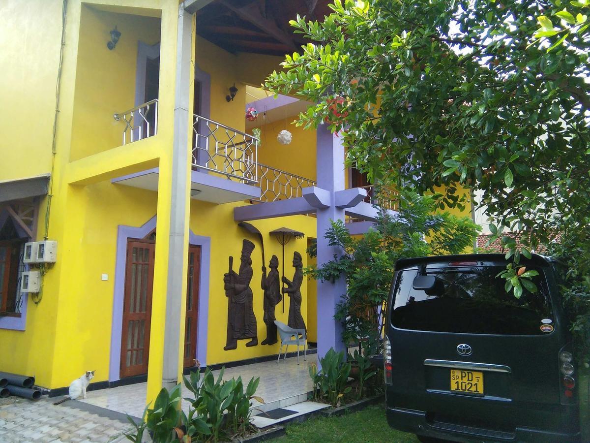 Richmond Hill Villa กอลล์ ภายนอก รูปภาพ