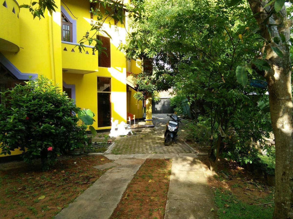 Richmond Hill Villa กอลล์ ภายนอก รูปภาพ