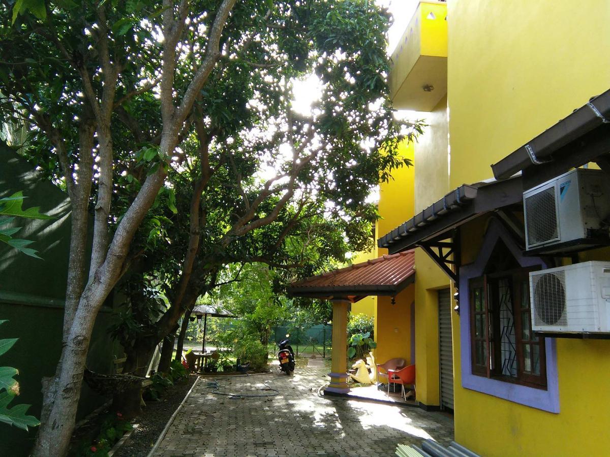 Richmond Hill Villa กอลล์ ภายนอก รูปภาพ